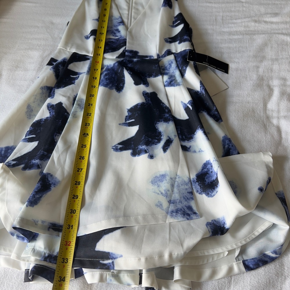 Lulus NWT Seeing Chic Blue White Floral Skater Dress V Neck Cutout Back Size S - Picture 8 of 12